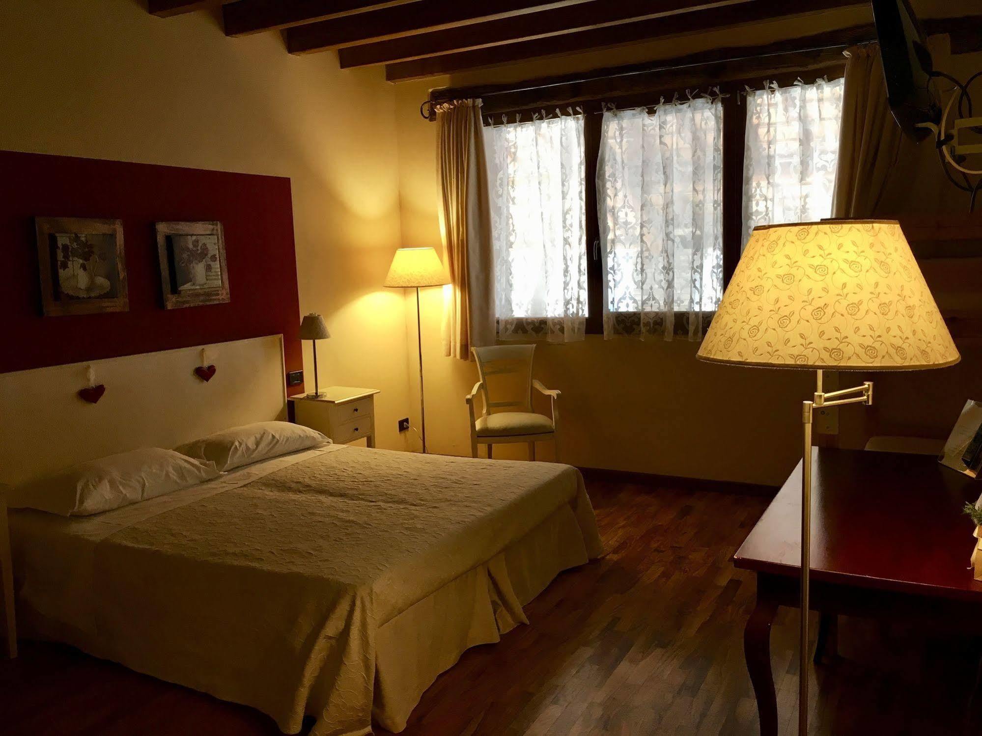Agriturismo Corte Rocca San Giorgio di Mantova Exterior photo