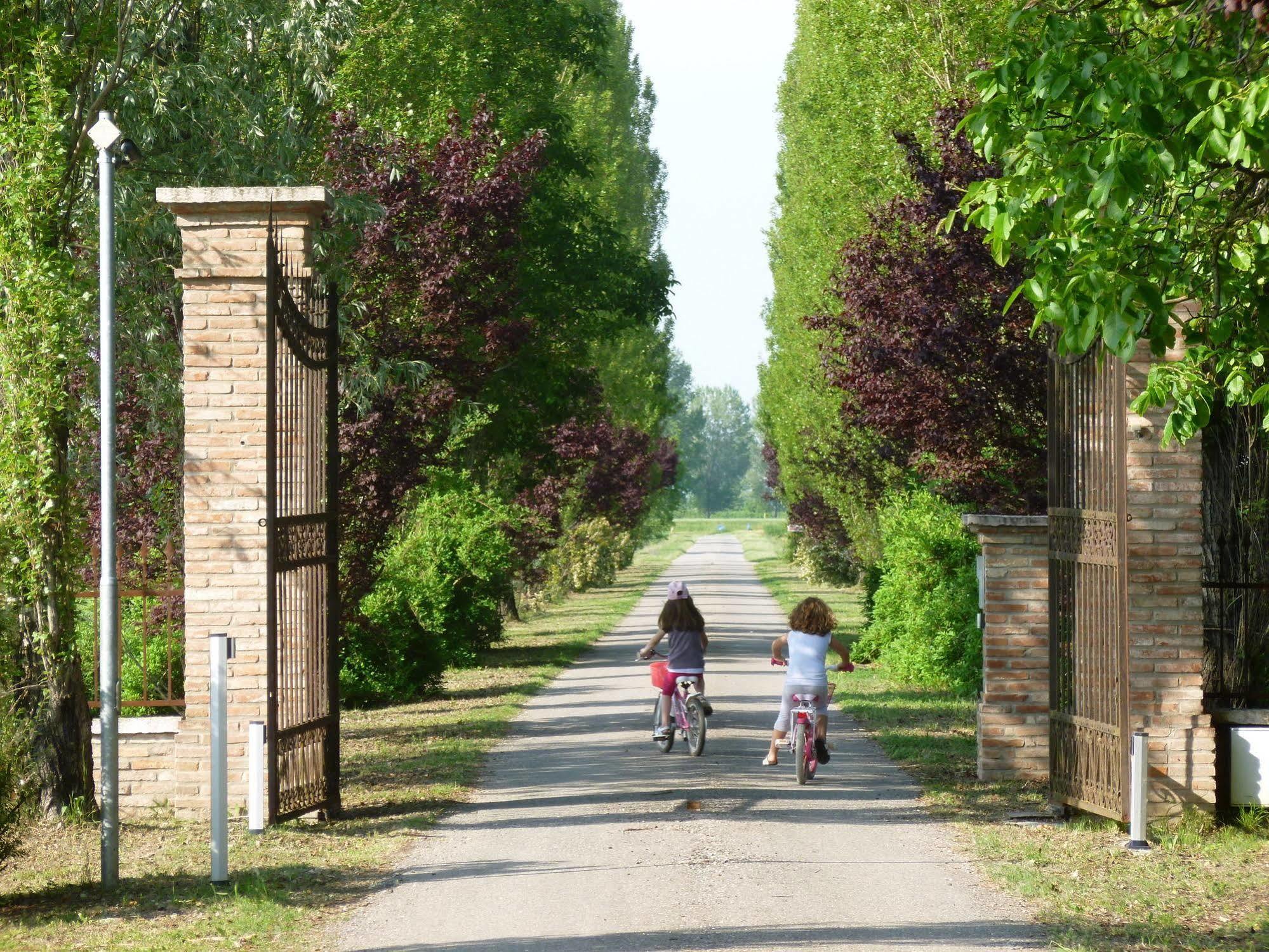 Agriturismo Corte Rocca San Giorgio di Mantova Exterior photo